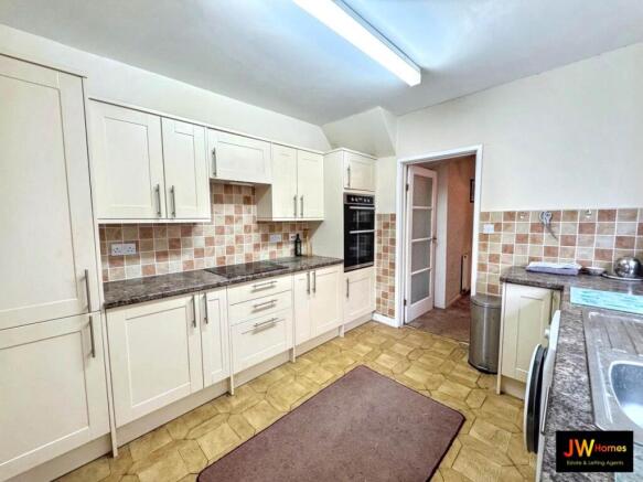 KITCHEN 1 (7)