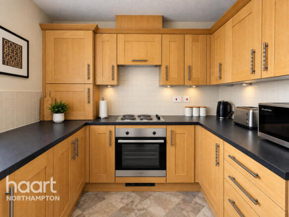 Johnson Court, Northampton photo 4