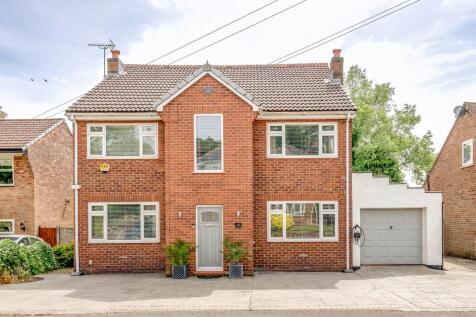 Greenways, Standish, WN6