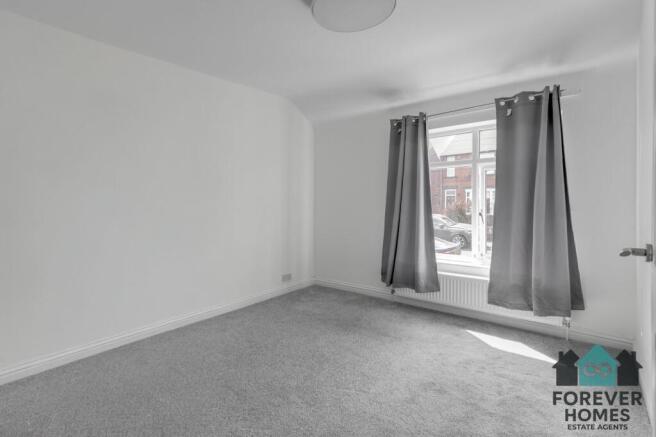 3 bed Semi-Detached for sale Image 9