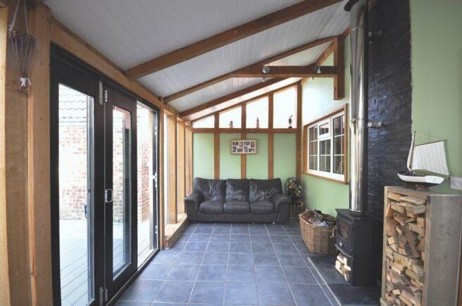 GARDEN ROOM
