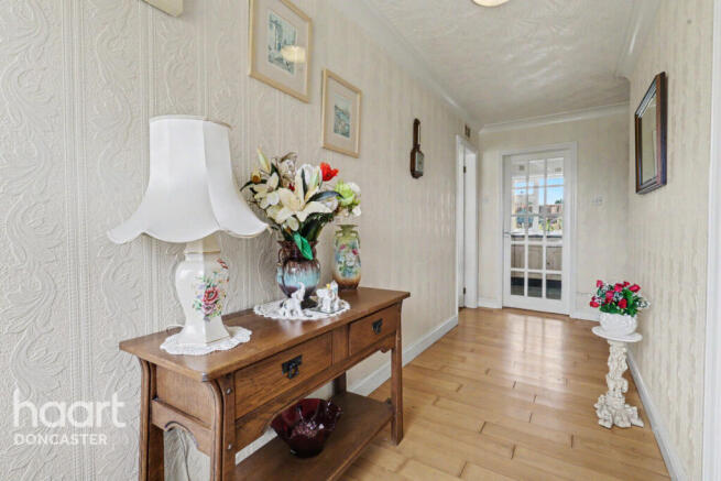 3 bed Detached for sale Image 5