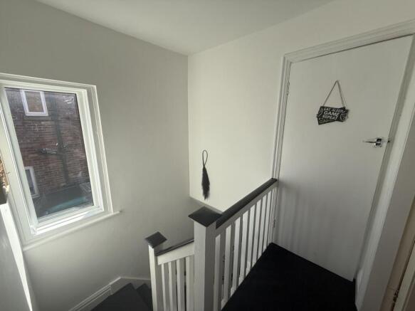 3 bed Semi-Detached for sale Image 11
