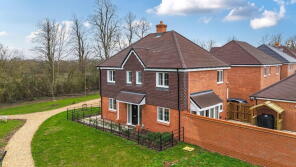 Woodside, Summerstead Farm Road, Sherfield-on-loddon RG27 0GL