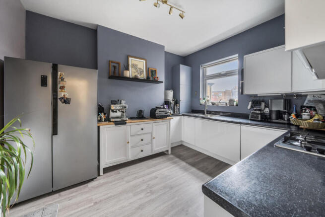 1396862-6-6973645...