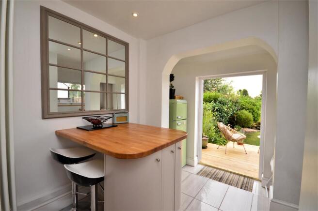 16 Breakfast Area Kings Acre.JPG