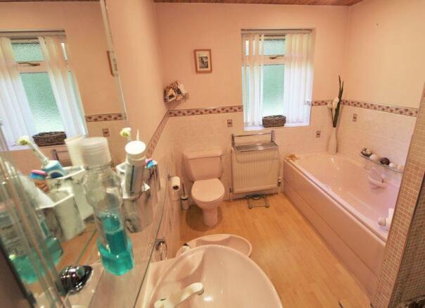 En Suite to Master