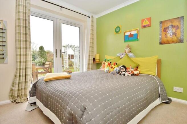 Photo 10