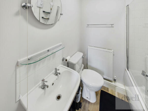 2 bed Apartment to rent Image 5