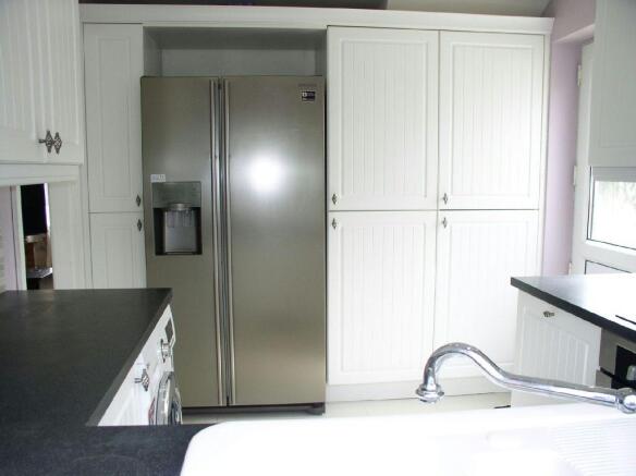 Fitted Kitchen Pictu