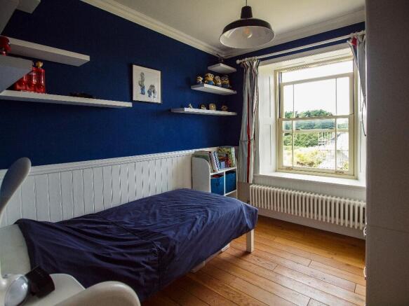 FRONT BEDROOM