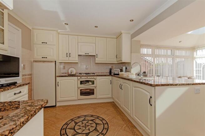 Kitchen-2.jpg