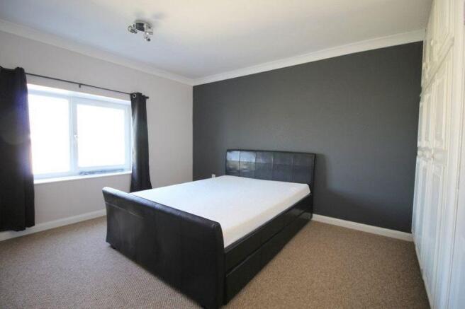 Second bedroom 2