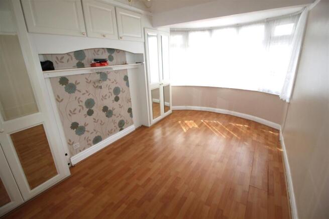 Bedroom 1.JPG
