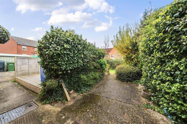 24 Pomfret Road, Towcester