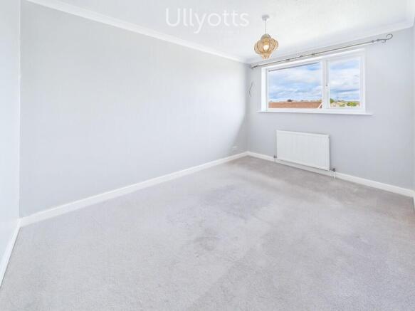 4 bed Semi-Detached for sale Image 11