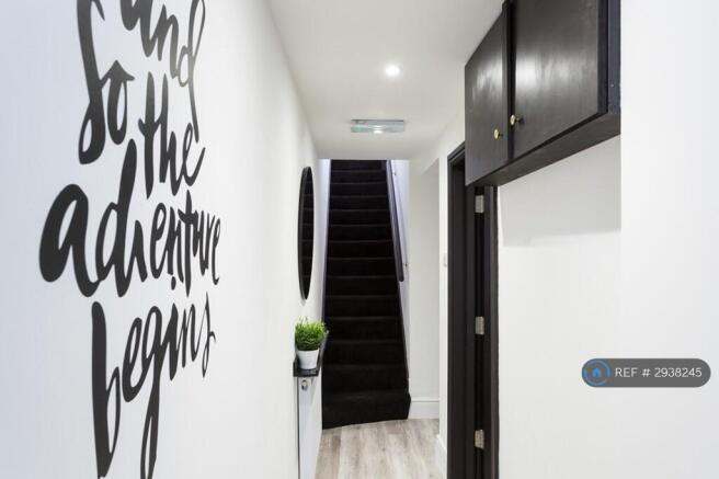 5 bed Terraced to rent Image 9