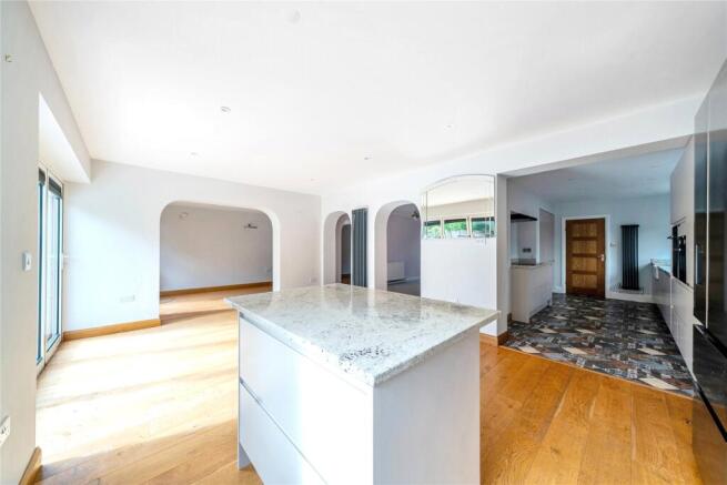 Dining/Kitchen