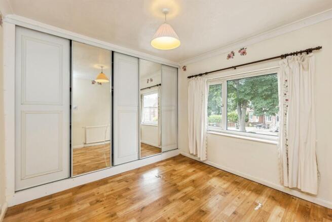 3 bed Terraced for sale Image 7