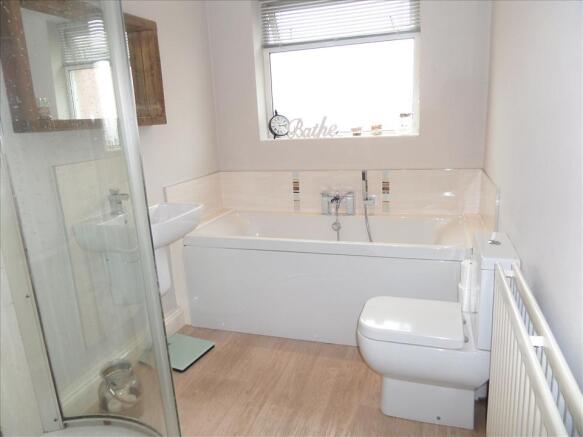 FAMILY BATHROOM