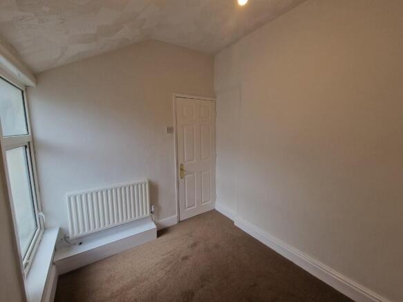 3 bed Terraced to rent Image 11
