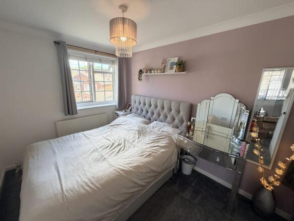 3 bed Semi-Detached for sale Image 11