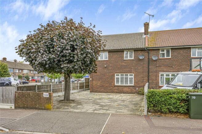 2-bed semi-detached on Stanley Avenue, Dagenham, RM8, £350,000