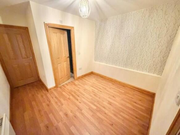 1 bed Apartment to rent Image 5