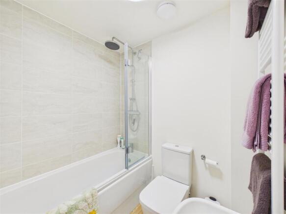 2 bed Semi-Detached for sale Image 10
