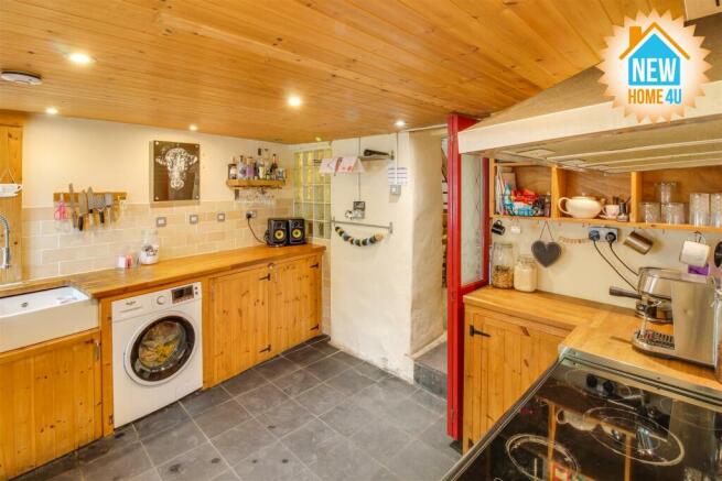 4 Wesley St Bangor-13.jpg