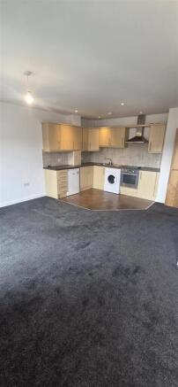 1 bed Flat to rent Image 4