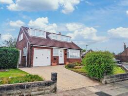 38, Newington Drive, Bury BL8 2DZ