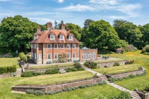 Swiftsden House, Ticehurst Road, Hurst Green TN19 7QT