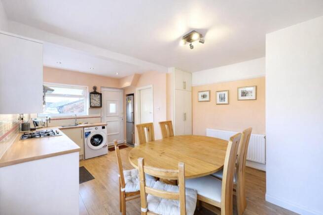 3 bed Semi-Detached for sale Image 7