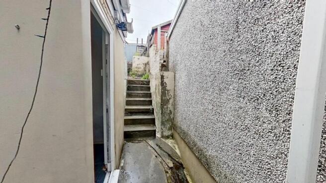 Photo 31