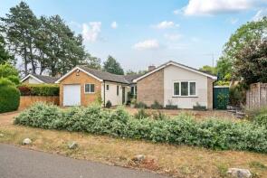 51, Church End, Bedford MK40 4AS
