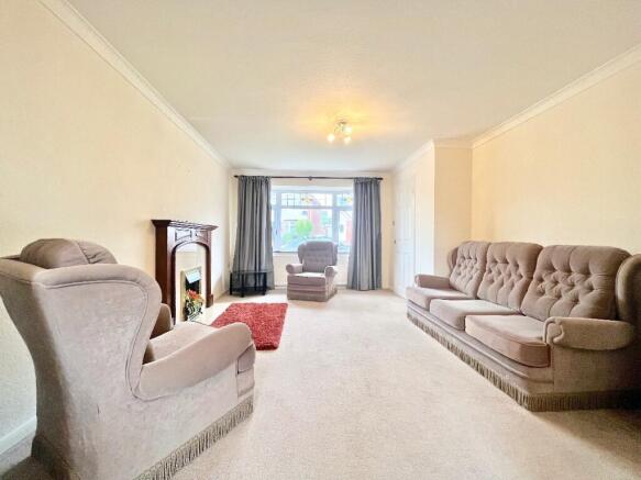 3 bed Detached to rent Image 7