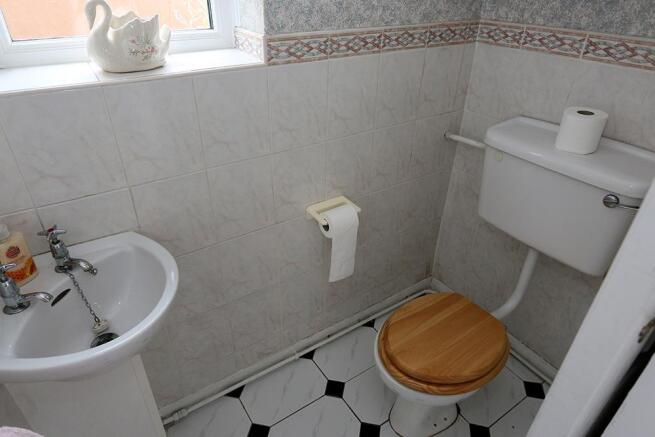 Loo 01.JPG