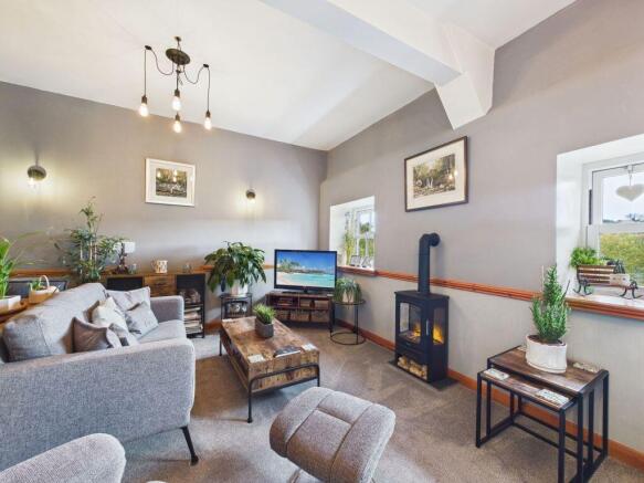 2 bed Apartment for sale Image 4