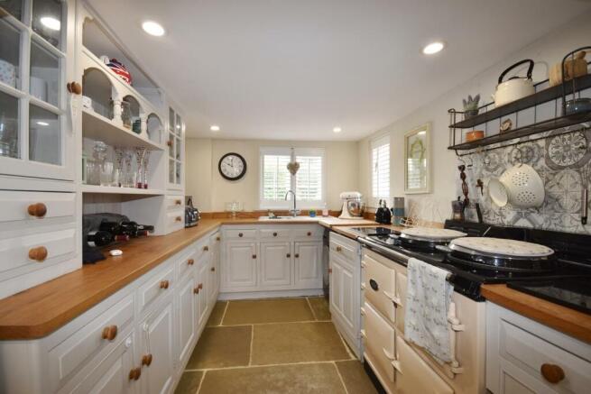 Kitchen.JPG