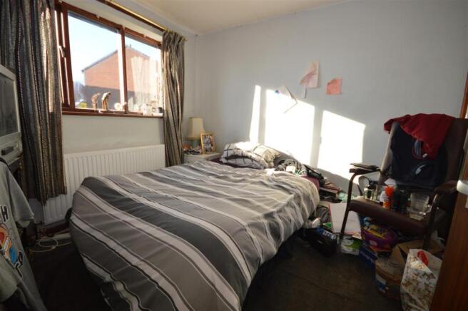 BEDROOM (2)
