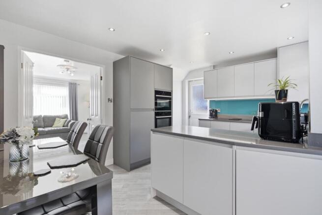 3 bed Detached for sale Image 9