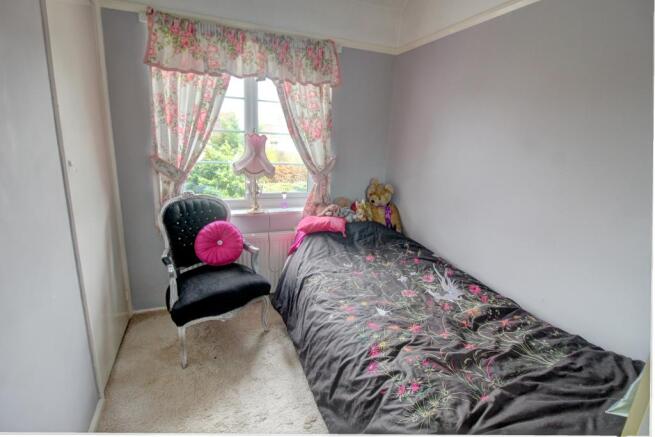 Highfields Road, Witham, CM8 (17)