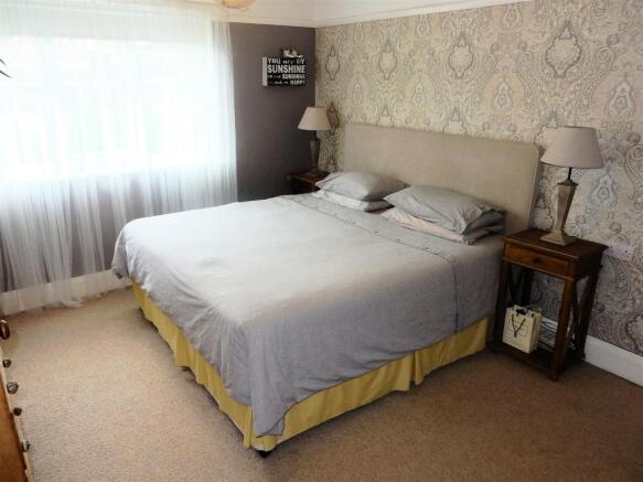 bed-1.jpg