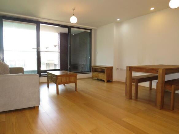 Photo 03