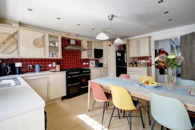 Kitchen & Breakfast Room 2.jpg