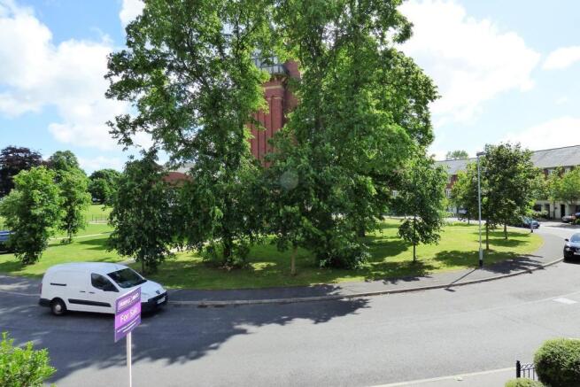 3 bed Terraced for sale Image 12