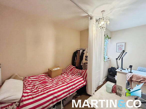 2 bed Apartment for sale Image 8