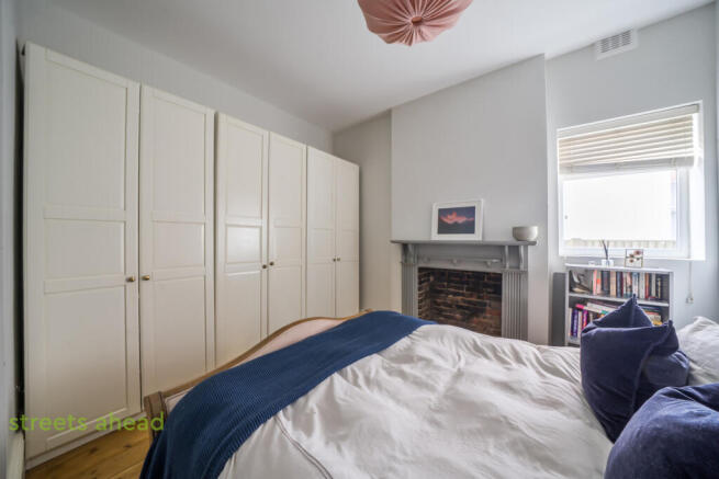 bff989df-700e-4a9...