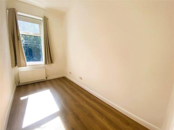 3 bed House to rent Image 7